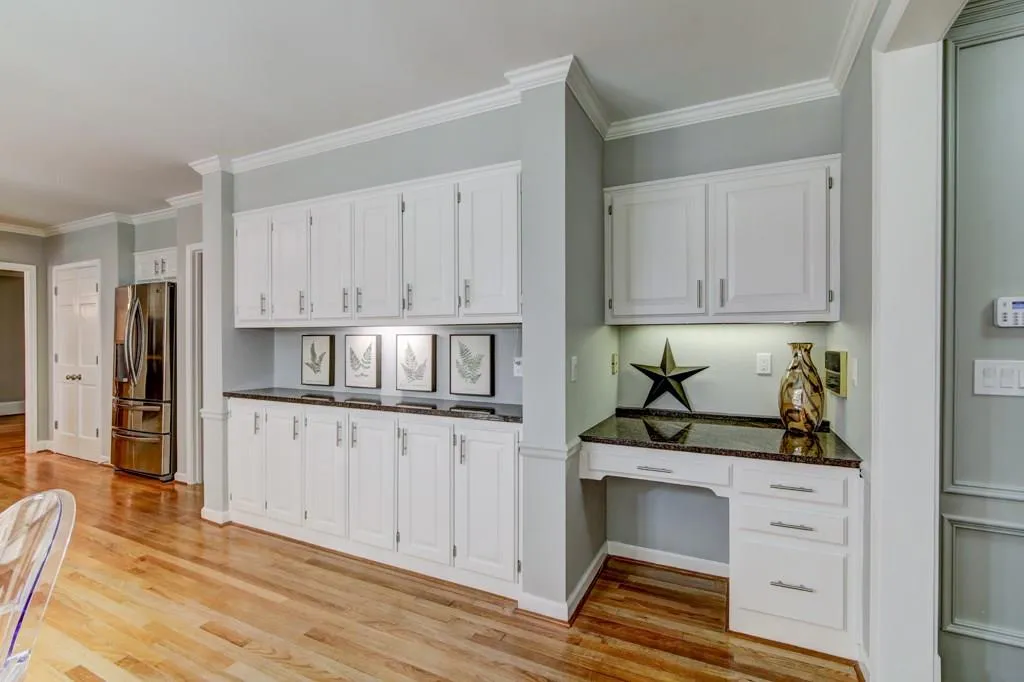 7585 S Spalding Lake Drive, Sandy Springs, Georgia 30350, 5 Bedrooms Bedrooms, ,4 BathroomsBathrooms,Residential,Sold,7585 S Spalding Lake Drive,6058993
