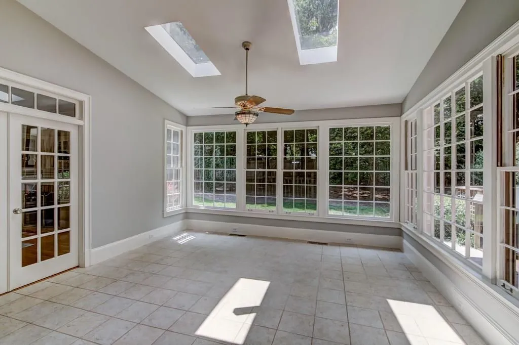 7585 S Spalding Lake Drive, Sandy Springs, Georgia 30350, 5 Bedrooms Bedrooms, ,4 BathroomsBathrooms,Residential,Sold,7585 S Spalding Lake Drive,6058993
