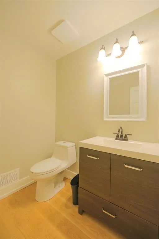 420 Riverhill Drive Nw, Atlanta, Georgia 30328, 4 Bedrooms Bedrooms, ,3 BathroomsBathrooms,Residential,Sold,420 Riverhill Drive Nw,6845833 420 Riverhill Drive Nw, Atlanta, Georgia 30328, 4 Bedrooms Bedrooms, ,3 BathroomsBathrooms,Residential,Sold,420 Riverhill Drive Nw,6845833