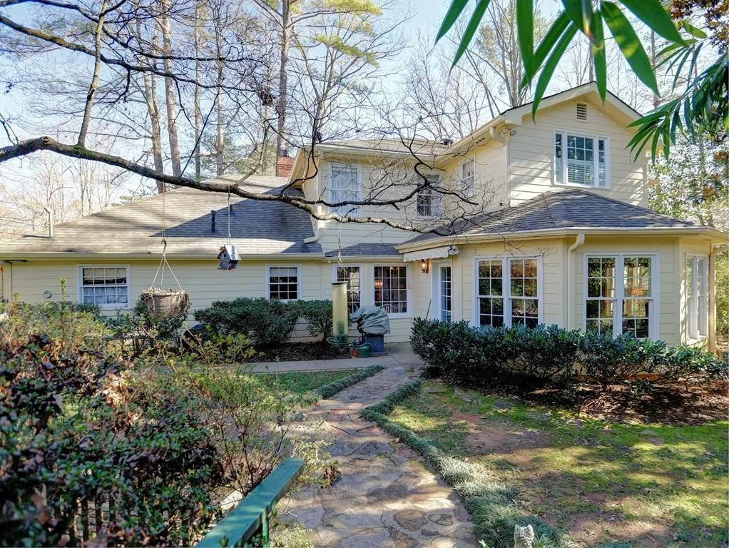 280 Dartmoor Circle, Sandy Springs, Georgia 30328, 5 Bedrooms Bedrooms, ,2 BathroomsBathrooms,Residential,Sold,280 Dartmoor Circle,5955185