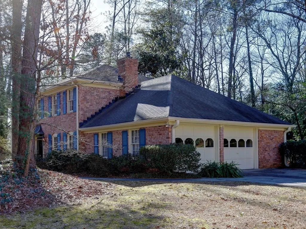 280 Dartmoor Circle, Sandy Springs, Georgia 30328, 5 Bedrooms Bedrooms, ,2 BathroomsBathrooms,Residential,Sold,280 Dartmoor Circle,5955185