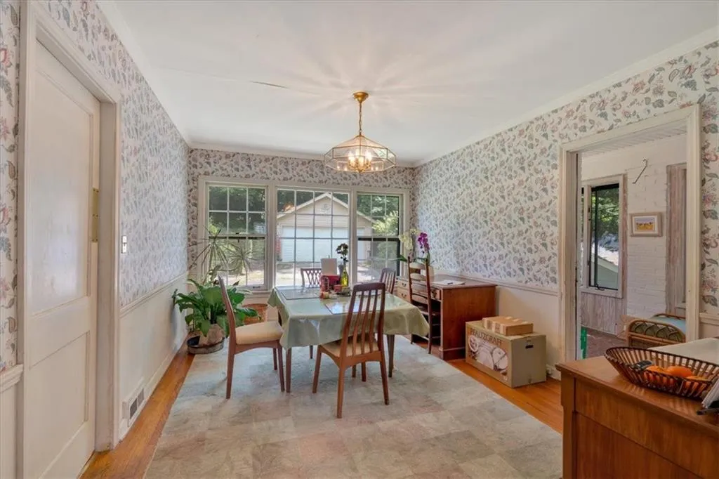 251 Beverly Road Ne, Atlanta, Georgia 30309, 3 Bedrooms Bedrooms, ,2 BathroomsBathrooms,Residential,For Sale,251 Beverly Road Ne,7589721