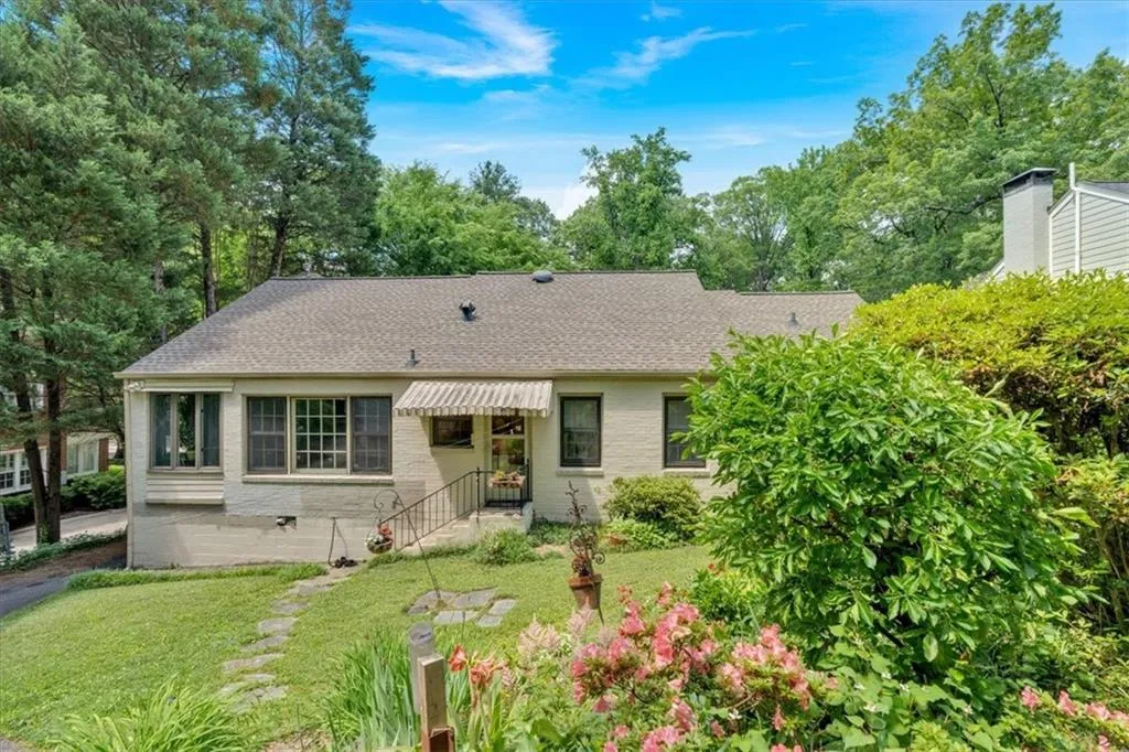 251 Beverly Road Ne, Atlanta, Georgia 30309, 3 Bedrooms Bedrooms, ,2 BathroomsBathrooms,Residential,For Sale,251 Beverly Road Ne,7589721