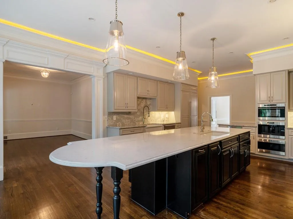 5040 Northside Drive, Atlanta, Georgia 30327, 7 Bedrooms Bedrooms, ,7 BathroomsBathrooms,Residential,Sold,5040 Northside Drive,7065608