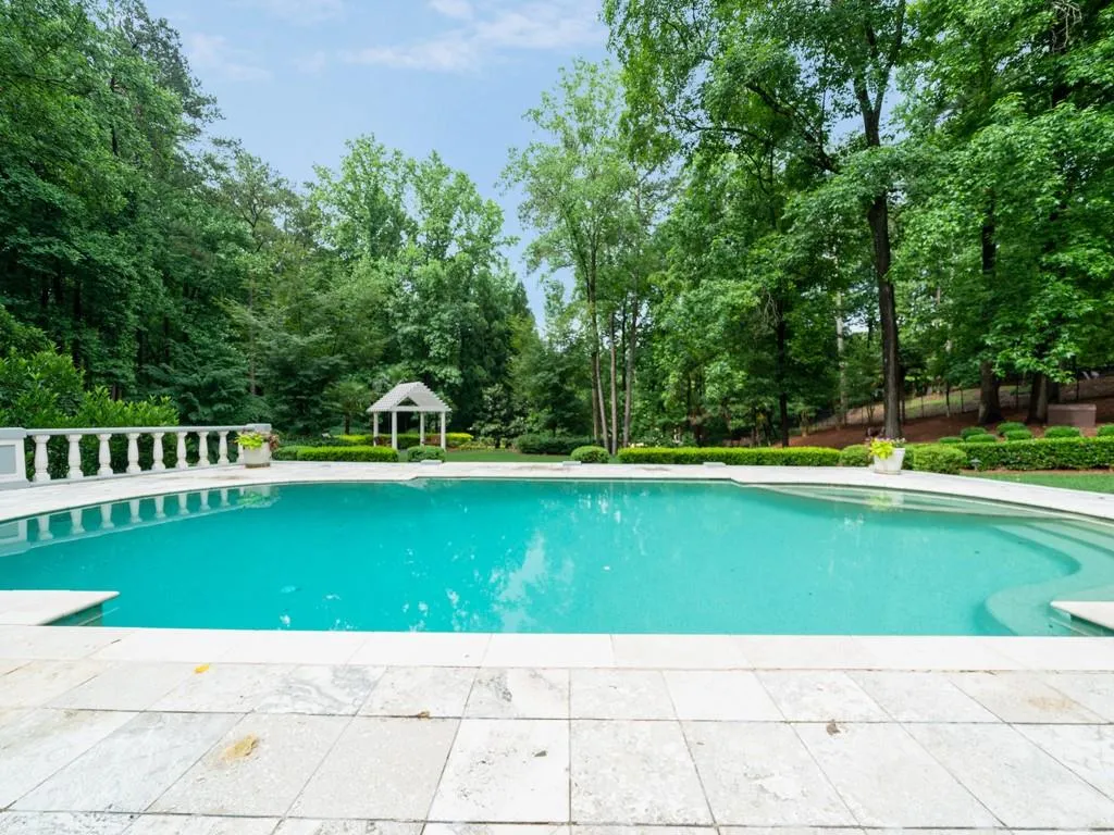 5040 Northside Drive, Atlanta, Georgia 30327, 7 Bedrooms Bedrooms, ,7 BathroomsBathrooms,Residential,Sold,5040 Northside Drive,7065608