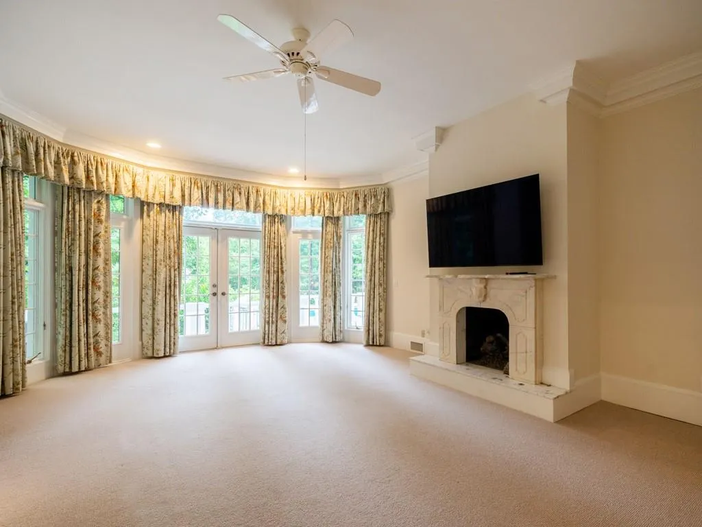 5040 Northside Drive, Atlanta, Georgia 30327, 7 Bedrooms Bedrooms, ,7 BathroomsBathrooms,Residential,Sold,5040 Northside Drive,7065608