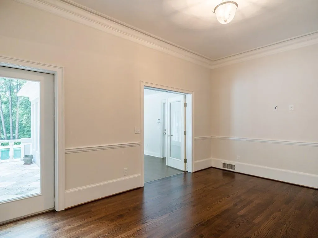 5040 Northside Drive, Atlanta, Georgia 30327, 7 Bedrooms Bedrooms, ,7 BathroomsBathrooms,Residential,Sold,5040 Northside Drive,7065608