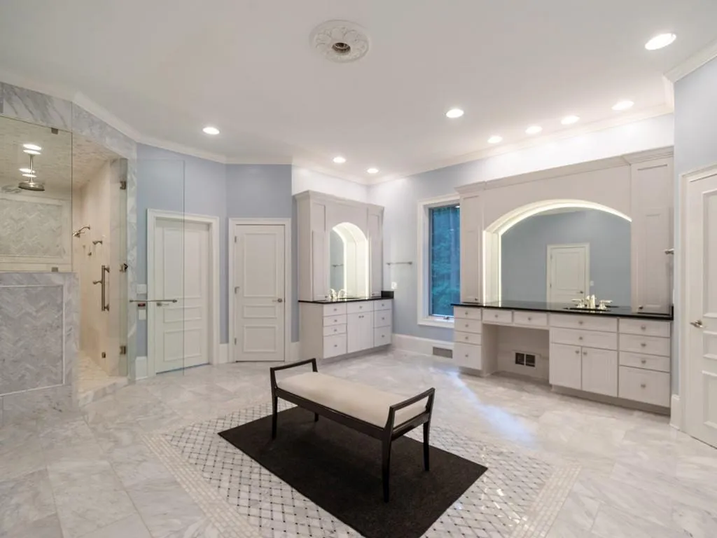 5040 Northside Drive, Atlanta, Georgia 30327, 7 Bedrooms Bedrooms, ,7 BathroomsBathrooms,Residential,Sold,5040 Northside Drive,7065608