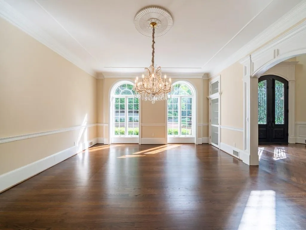 5040 Northside Drive, Atlanta, Georgia 30327, 7 Bedrooms Bedrooms, ,7 BathroomsBathrooms,Residential,Sold,5040 Northside Drive,7065608