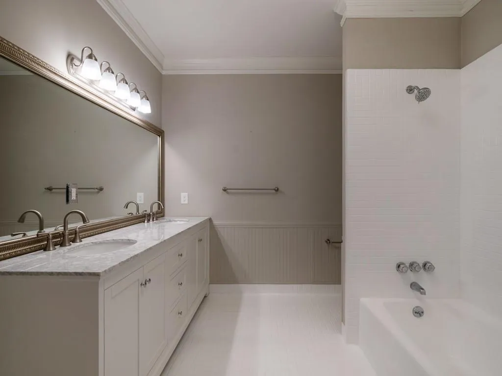 5040 Northside Drive, Atlanta, Georgia 30327, 7 Bedrooms Bedrooms, ,7 BathroomsBathrooms,Residential,Sold,5040 Northside Drive,7065608