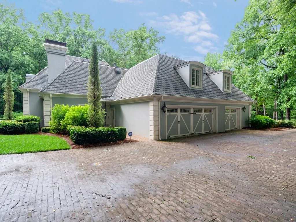 5040 Northside Drive, Atlanta, Georgia 30327, 7 Bedrooms Bedrooms, ,7 BathroomsBathrooms,Residential,Sold,5040 Northside Drive,7065608