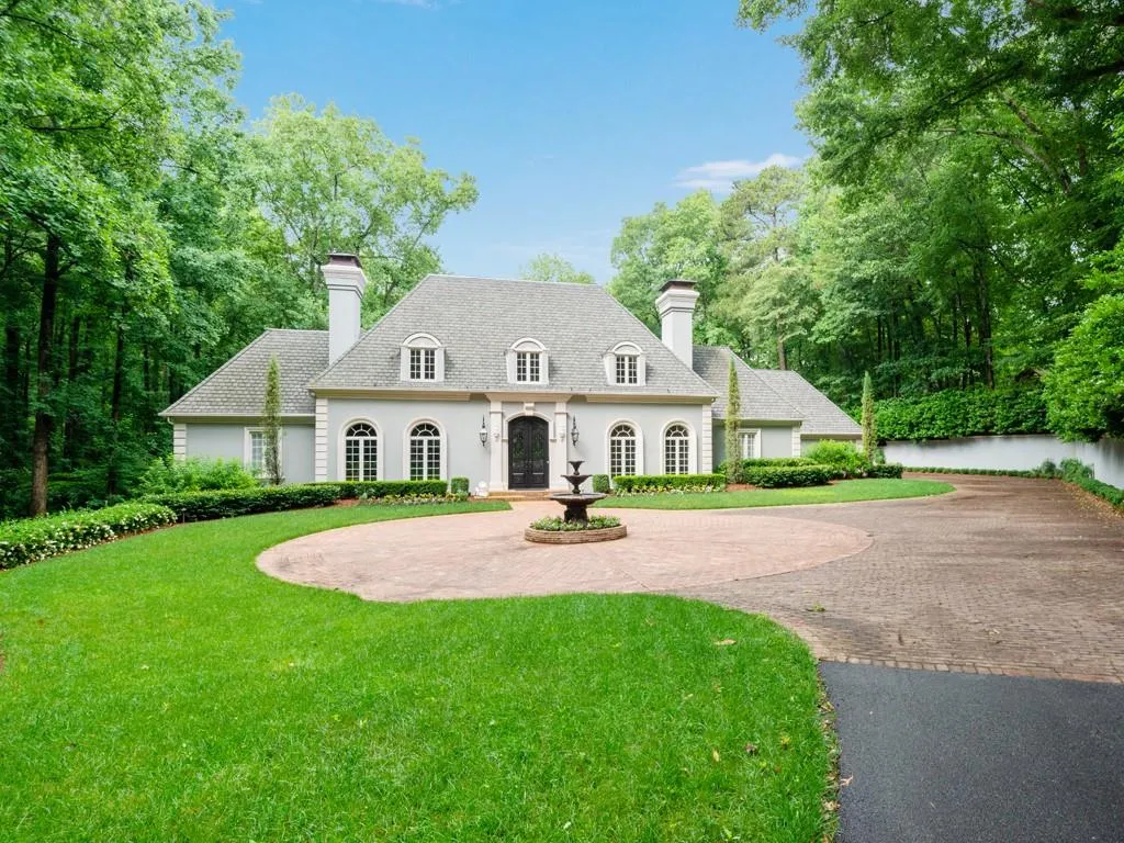 5040 Northside Drive, Atlanta, Georgia 30327, 7 Bedrooms Bedrooms, ,7 BathroomsBathrooms,Residential,Sold,5040 Northside Drive,7065608
