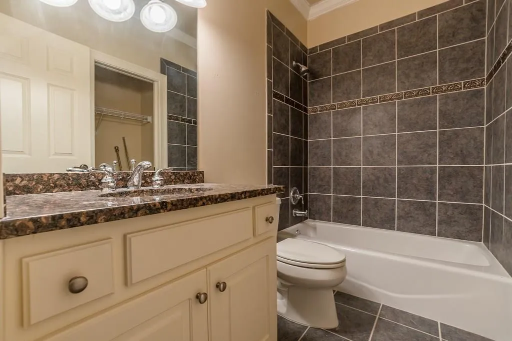 5167 Lake Forrest Drive Ne, Sandy Springs, Georgia 30342, 5 Bedrooms Bedrooms, ,4 BathroomsBathrooms,Residential,Sold,5167 Lake Forrest Drive Ne,6105517