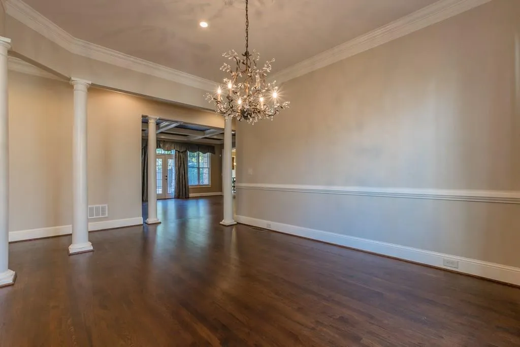 5167 Lake Forrest Drive Ne, Sandy Springs, Georgia 30342, 5 Bedrooms Bedrooms, ,4 BathroomsBathrooms,Residential,Sold,5167 Lake Forrest Drive Ne,6105517