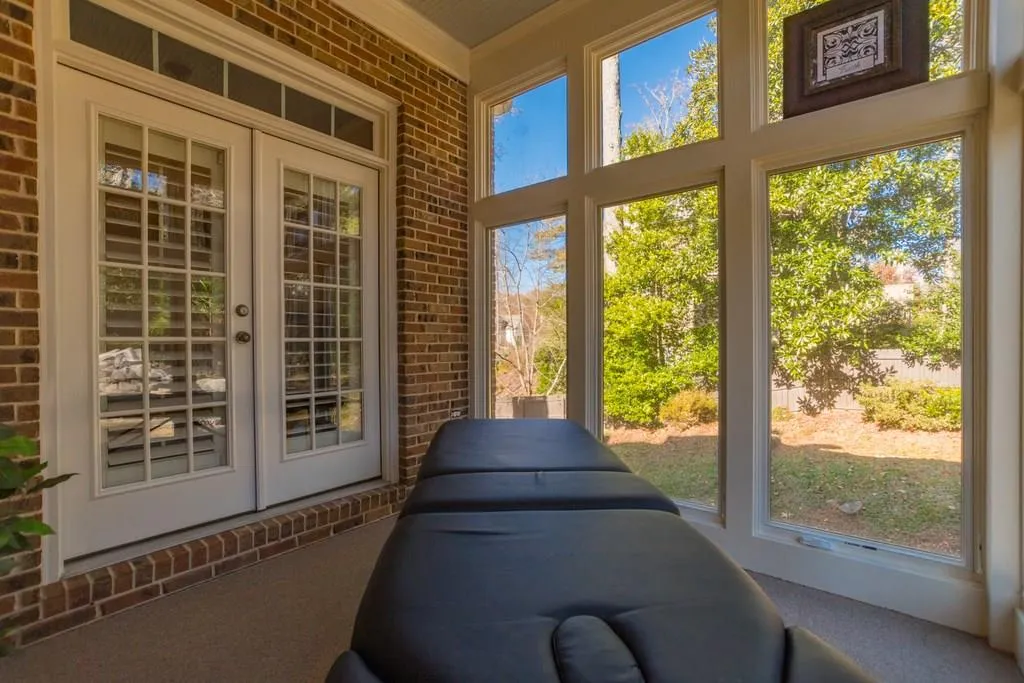 5167 Lake Forrest Drive Ne, Sandy Springs, Georgia 30342, 5 Bedrooms Bedrooms, ,4 BathroomsBathrooms,Residential,Sold,5167 Lake Forrest Drive Ne,6105517