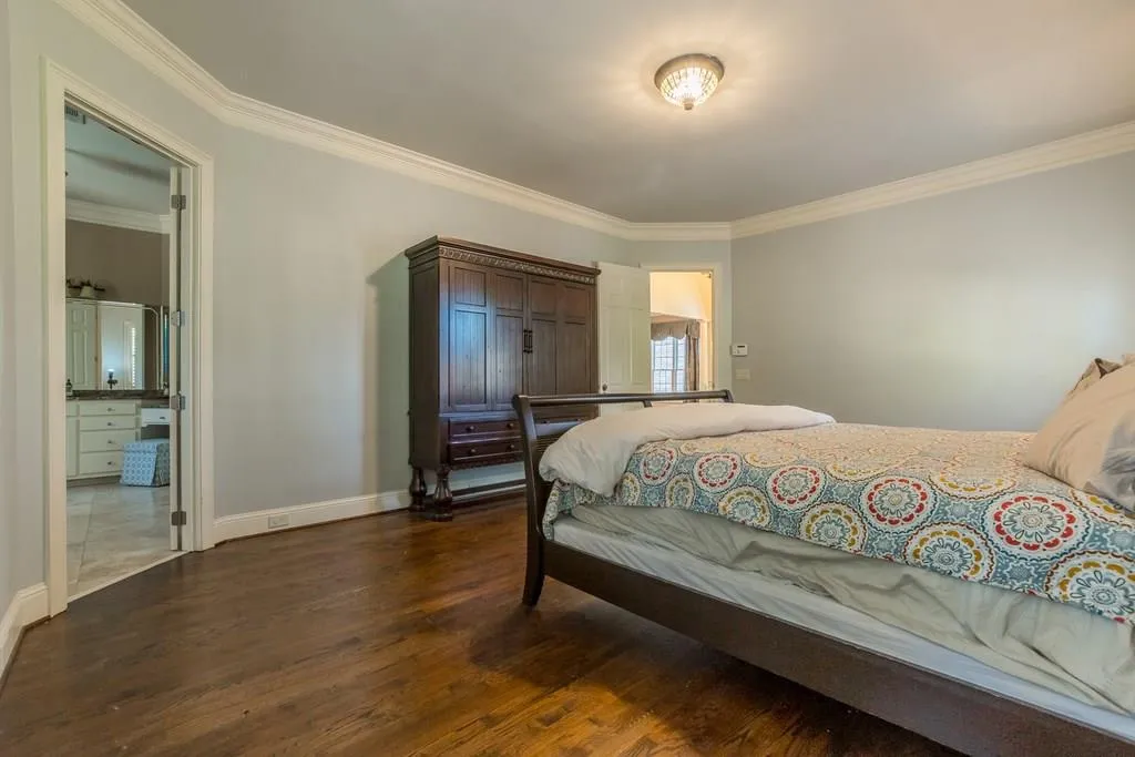 5167 Lake Forrest Drive Ne, Sandy Springs, Georgia 30342, 5 Bedrooms Bedrooms, ,4 BathroomsBathrooms,Residential,Sold,5167 Lake Forrest Drive Ne,6105517