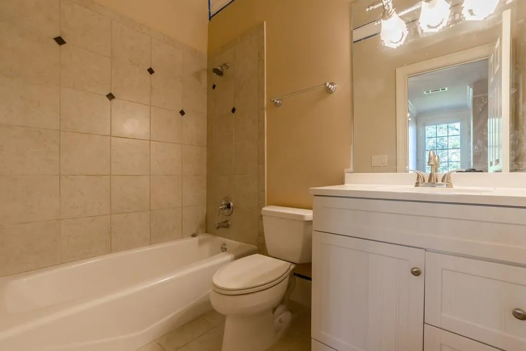 5167 Lake Forrest Drive Ne, Sandy Springs, Georgia 30342, 5 Bedrooms Bedrooms, ,4 BathroomsBathrooms,Residential,Sold,5167 Lake Forrest Drive Ne,6105517