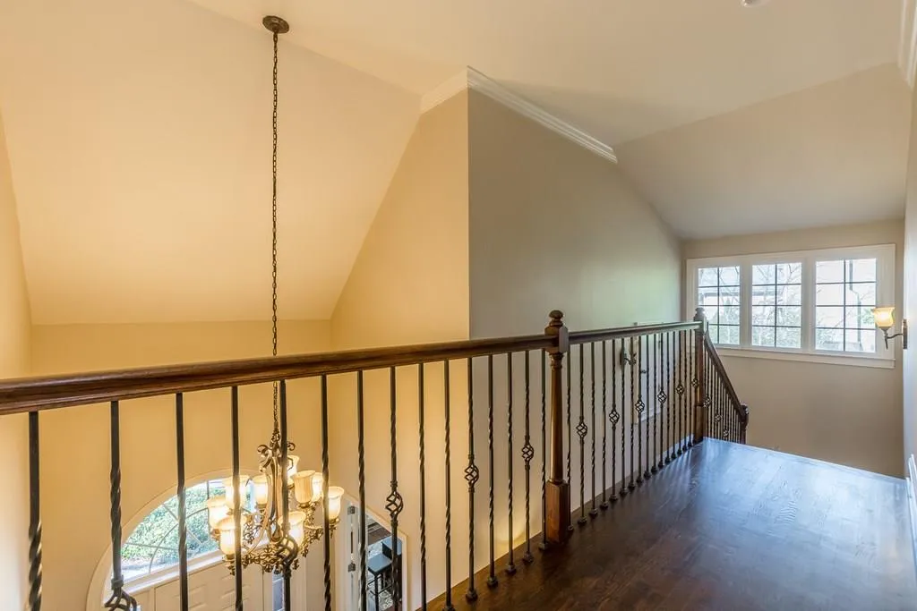 5167 Lake Forrest Drive Ne, Sandy Springs, Georgia 30342, 5 Bedrooms Bedrooms, ,4 BathroomsBathrooms,Residential,Sold,5167 Lake Forrest Drive Ne,6105517