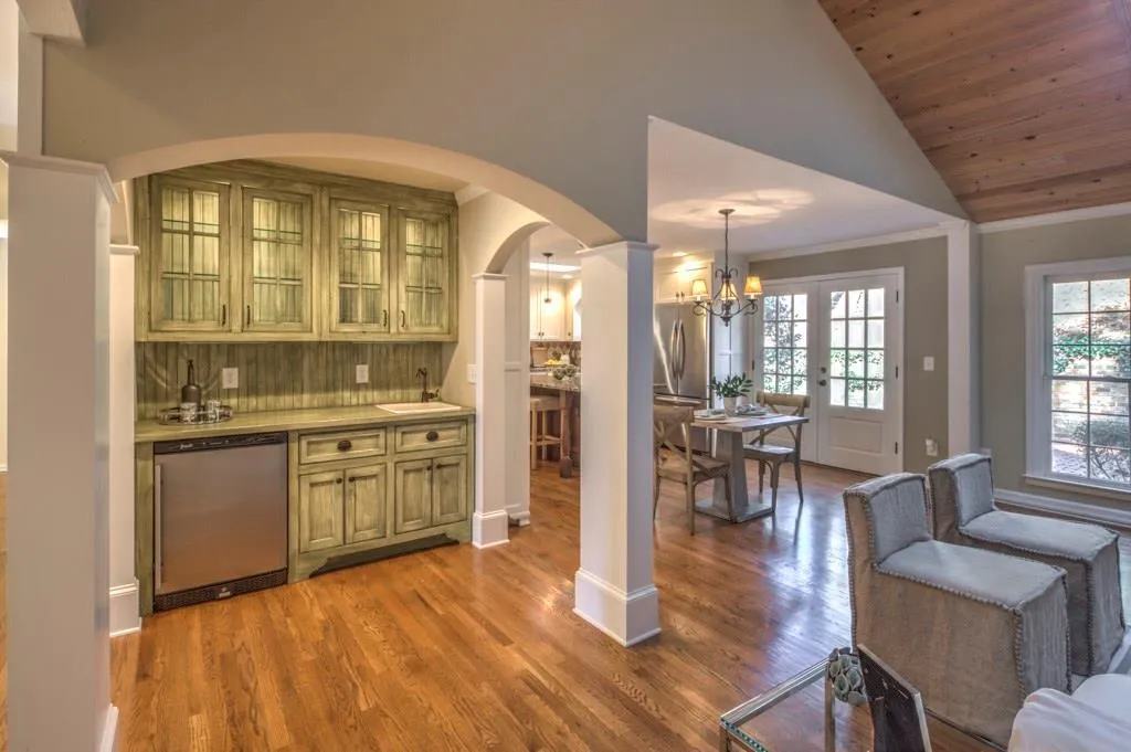 6320 Mountain Brook Lane, Sandy Springs, Georgia 30328, 4 Bedrooms Bedrooms, ,3 BathroomsBathrooms,Residential,Sold,6320 Mountain Brook Lane,5646282