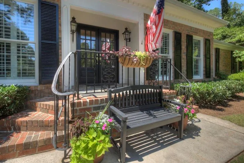 6320 Mountain Brook Lane, Sandy Springs, Georgia 30328, 4 Bedrooms Bedrooms, ,3 BathroomsBathrooms,Residential,Sold,6320 Mountain Brook Lane,5646282