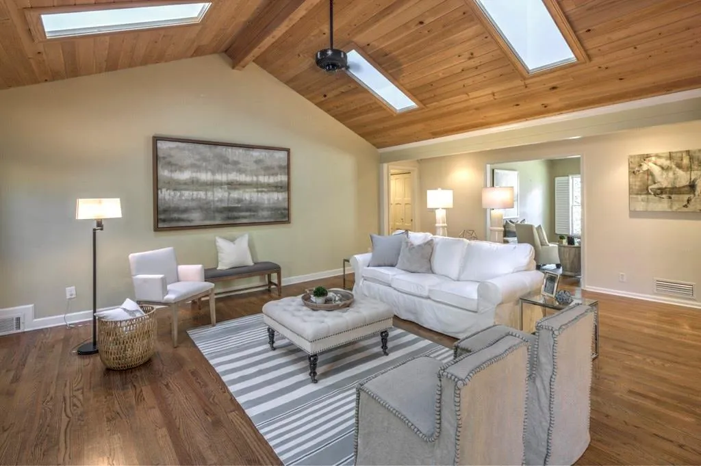 6320 Mountain Brook Lane, Sandy Springs, Georgia 30328, 4 Bedrooms Bedrooms, ,3 BathroomsBathrooms,Residential,Sold,6320 Mountain Brook Lane,5646282