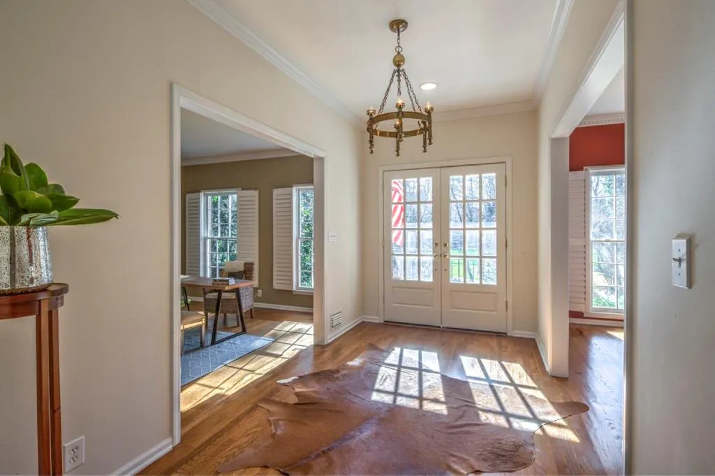 6320 Mountain Brook Lane, Sandy Springs, Georgia 30328, 4 Bedrooms Bedrooms, ,3 BathroomsBathrooms,Residential,Sold,6320 Mountain Brook Lane,5646282