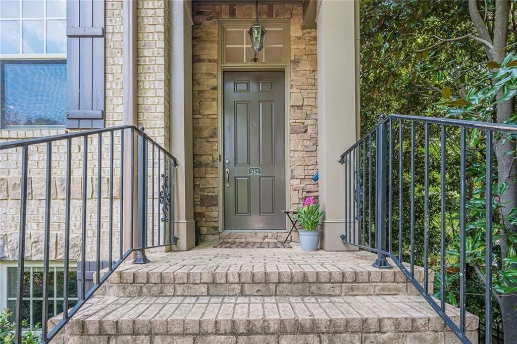 942 Telfair Close, Sandy Springs, Georgia 30350, 3 Bedrooms Bedrooms, ,3 BathroomsBathrooms,Residential,For Sale,942 Telfair Close,7645714