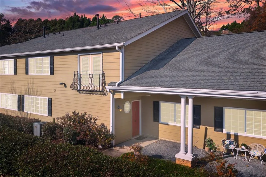 Atlanta, Georgia 30319, 2 Bedrooms Bedrooms, ,2 BathroomsBathrooms,Residential,For Sale,7571265