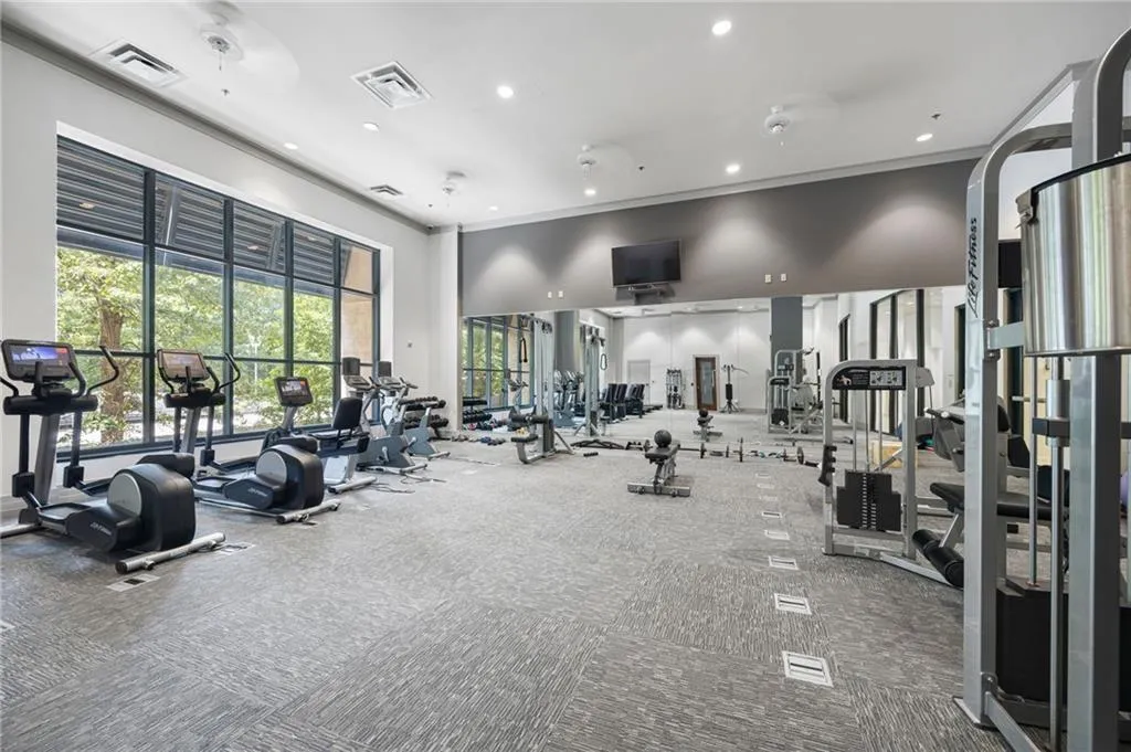 3040 Peachtree Road Nw Unit 1310, Atlanta, Georgia 30305, 1 Bedroom Bedrooms, ,1 BathroomBathrooms,Residential,For Sale,3040 Peachtree Road Nw Unit 1310,7667205