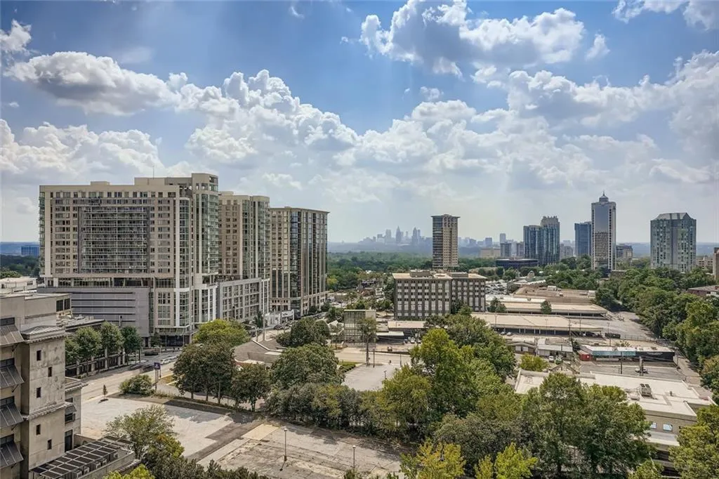 3040 Peachtree Road Nw Unit 1310, Atlanta, Georgia 30305, 1 Bedroom Bedrooms, ,1 BathroomBathrooms,Residential,For Sale,3040 Peachtree Road Nw Unit 1310,7667205