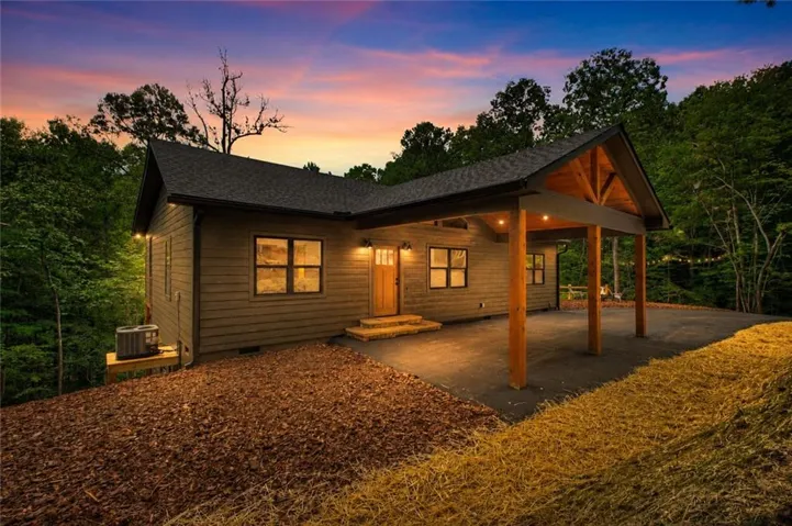 274 Medina Court, Ellijay, Georgia 30540