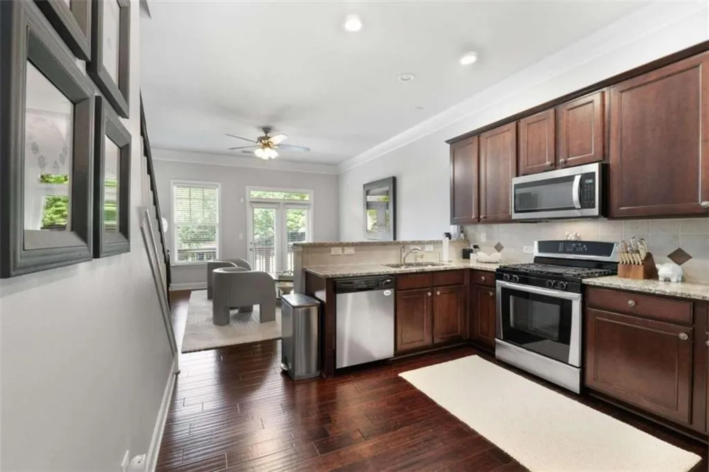 2029 Cobblestone Circle, Brookhaven, Georgia 30319, 3 Bedrooms Bedrooms, ,3 BathroomsBathrooms,Residential,For Sale,2029 Cobblestone Circle,7660582