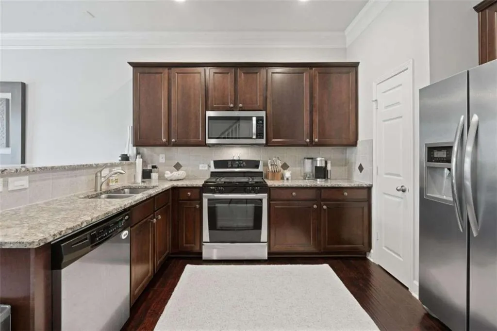 2029 Cobblestone Circle, Brookhaven, Georgia 30319, 3 Bedrooms Bedrooms, ,3 BathroomsBathrooms,Residential,For Sale,2029 Cobblestone Circle,7660582