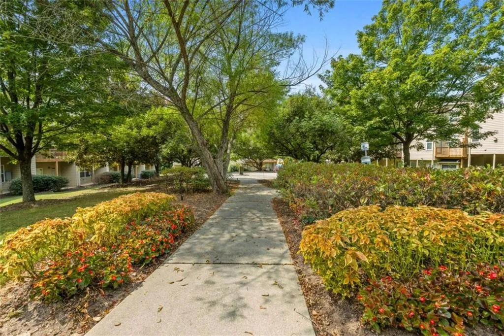 2029 Cobblestone Circle, Brookhaven, Georgia 30319, 3 Bedrooms Bedrooms, ,3 BathroomsBathrooms,Residential,For Sale,2029 Cobblestone Circle,7660582