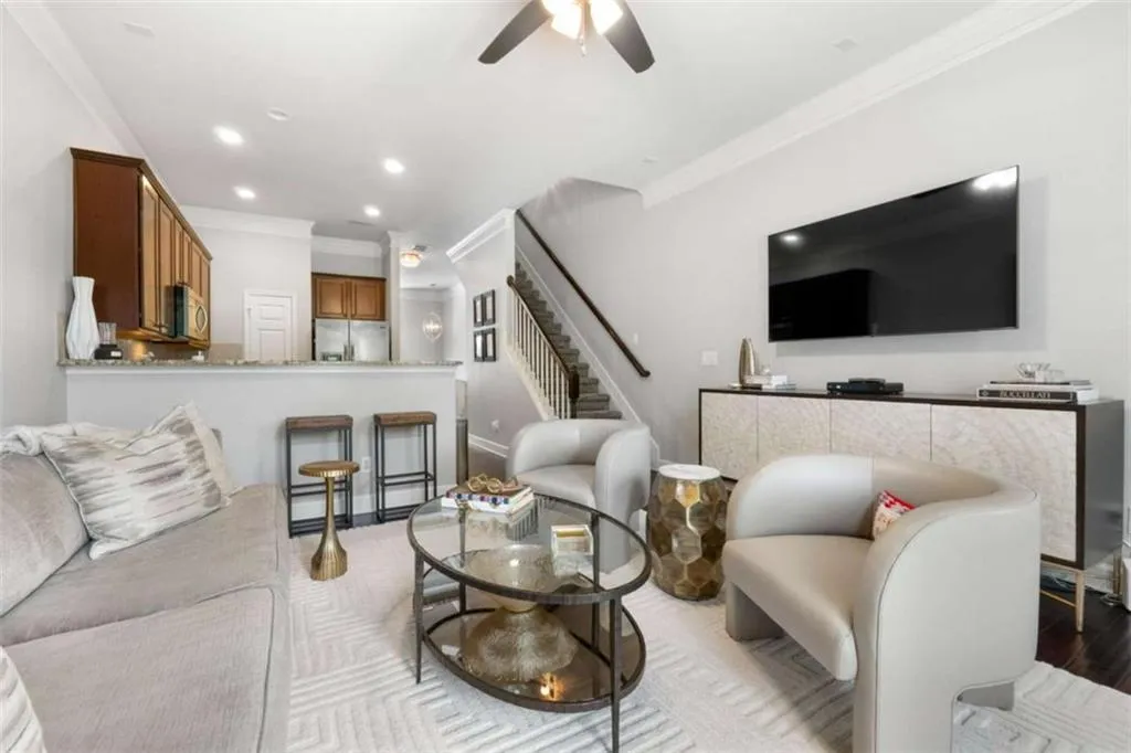 2029 Cobblestone Circle, Brookhaven, Georgia 30319, 3 Bedrooms Bedrooms, ,3 BathroomsBathrooms,Residential,For Sale,2029 Cobblestone Circle,7660582