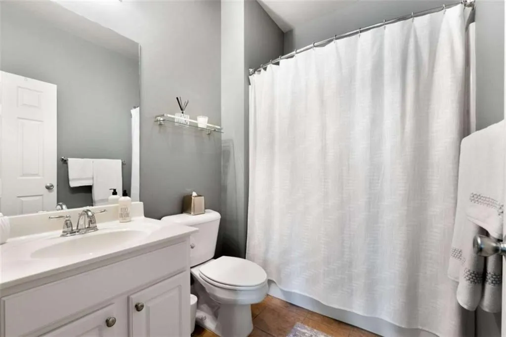 2029 Cobblestone Circle, Brookhaven, Georgia 30319, 3 Bedrooms Bedrooms, ,3 BathroomsBathrooms,Residential,For Sale,2029 Cobblestone Circle,7660582