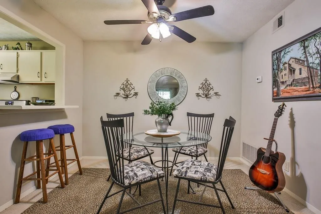 409 Woodcliff Drive, Sandy Springs, Georgia 30350, 2 Bedrooms Bedrooms, ,1 BathroomBathrooms,Residential,Sold,409 Woodcliff Drive,6009854