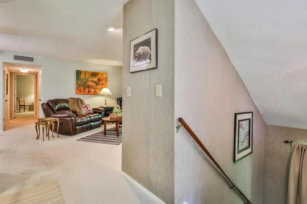 409 Woodcliff Drive, Sandy Springs, Georgia 30350, 2 Bedrooms Bedrooms, ,1 BathroomBathrooms,Residential,Sold,409 Woodcliff Drive,6009854