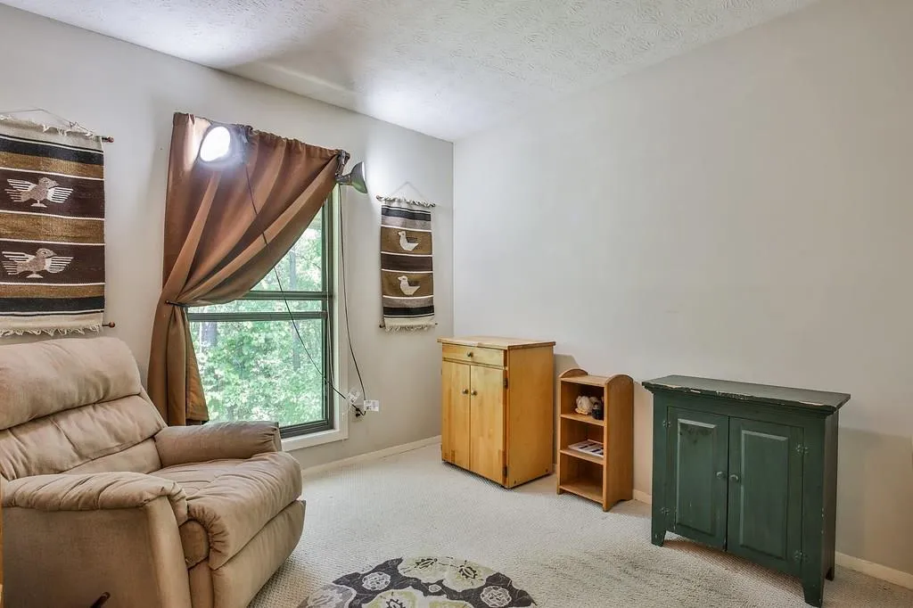 409 Woodcliff Drive, Sandy Springs, Georgia 30350, 2 Bedrooms Bedrooms, ,1 BathroomBathrooms,Residential,Sold,409 Woodcliff Drive,6009854