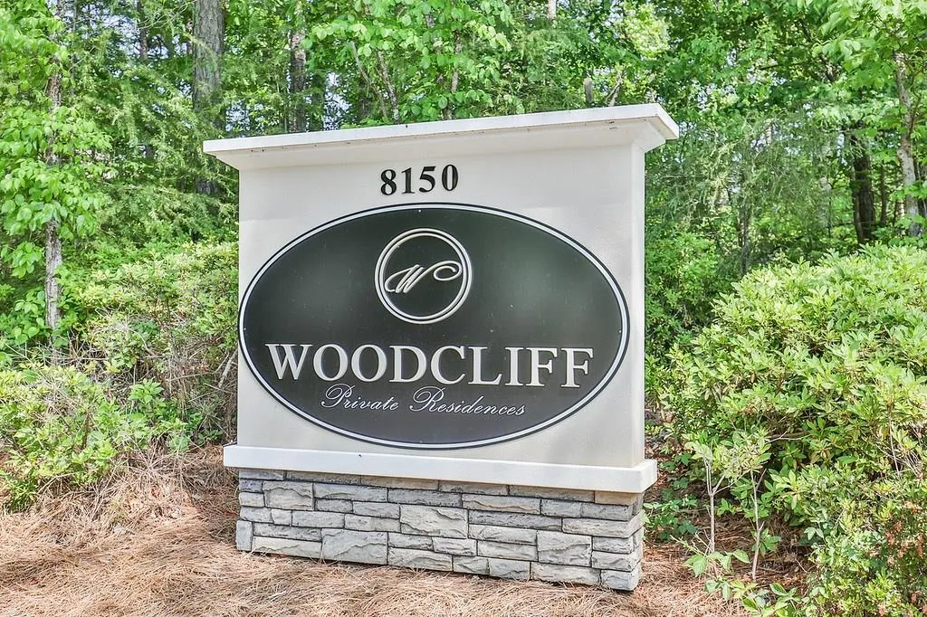 409 Woodcliff Drive, Sandy Springs, Georgia 30350, 2 Bedrooms Bedrooms, ,1 BathroomBathrooms,Residential,Sold,409 Woodcliff Drive,6009854
