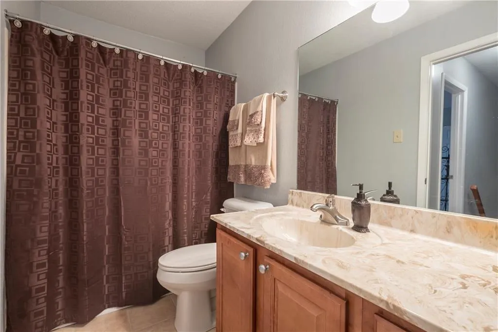 6900 Roswell Road Unit E2, Atlanta, Georgia 30328, 3 Bedrooms Bedrooms, ,2 BathroomsBathrooms,Residential,Sold,6900 Roswell Road Unit E2,5973531