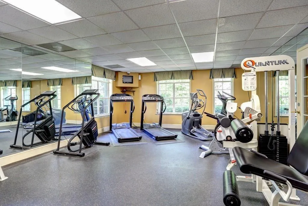 6900 Roswell Road Unit E2, Atlanta, Georgia 30328, 3 Bedrooms Bedrooms, ,2 BathroomsBathrooms,Residential,Sold,6900 Roswell Road Unit E2,5973531