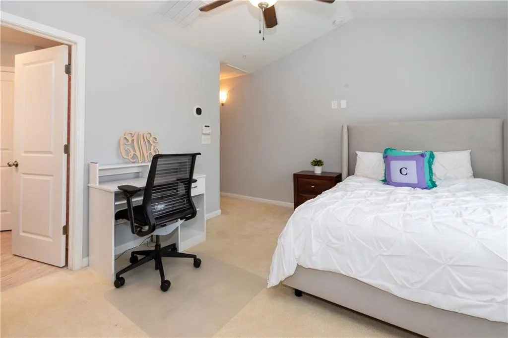 215 Semel Drive Nw Unit 448, Atlanta, Georgia 30309, 2 Bedrooms Bedrooms, ,2 BathroomsBathrooms,Residential,Sold,215 Semel Drive Nw Unit 448,6804235