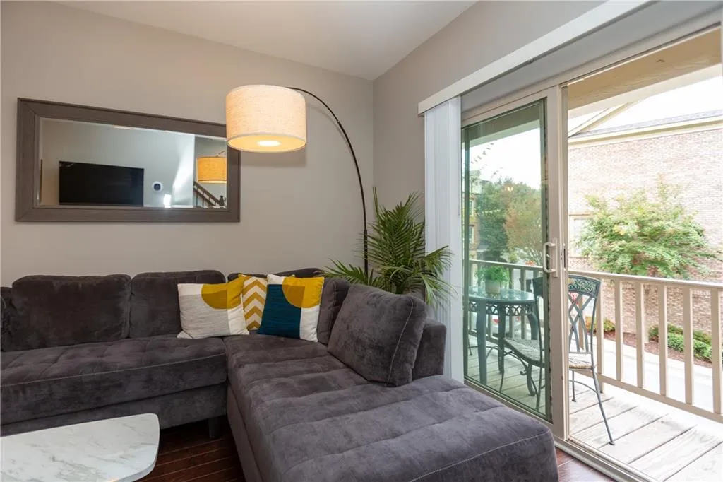 215 Semel Drive Nw Unit 448, Atlanta, Georgia 30309, 2 Bedrooms Bedrooms, ,2 BathroomsBathrooms,Residential,Sold,215 Semel Drive Nw Unit 448,6804235