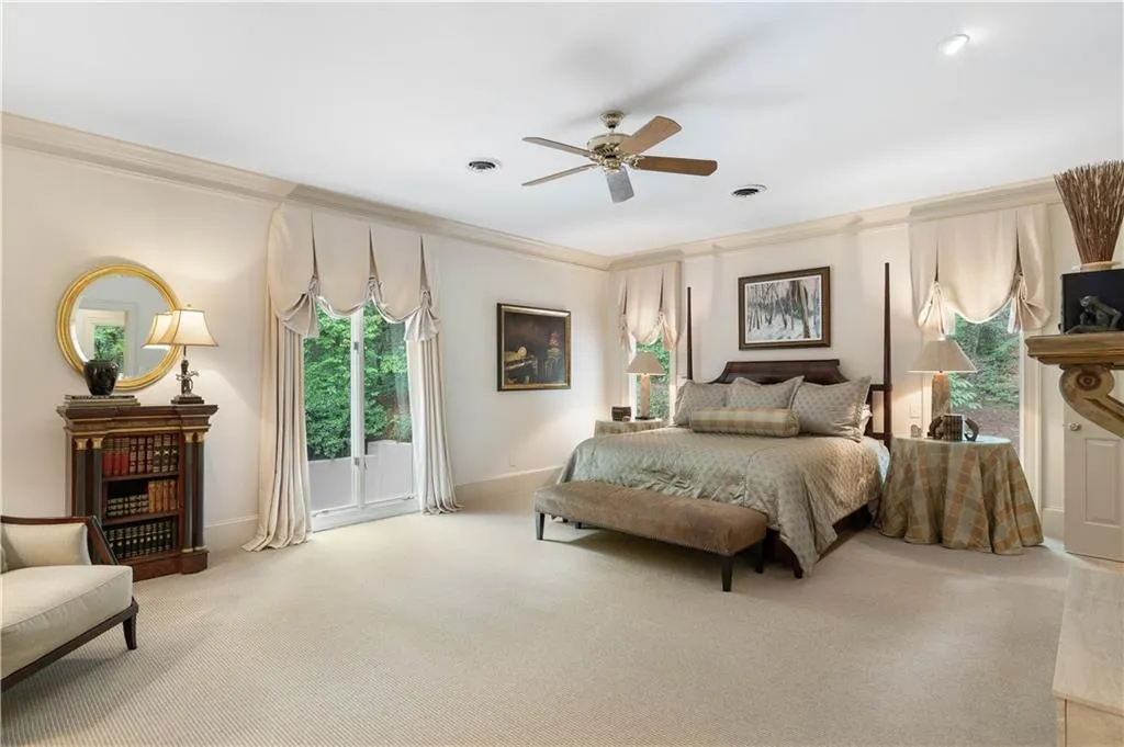 355 Cameron Ridge Drive, Sandy Springs, Georgia 30328, 5 Bedrooms Bedrooms, ,5 BathroomsBathrooms,Residential,Sold,355 Cameron Ridge Drive,6762165