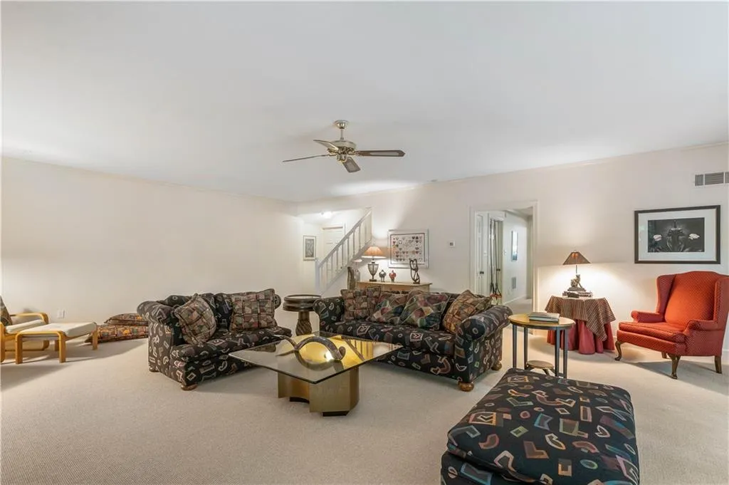 355 Cameron Ridge Drive, Sandy Springs, Georgia 30328, 5 Bedrooms Bedrooms, ,5 BathroomsBathrooms,Residential,Sold,355 Cameron Ridge Drive,6762165