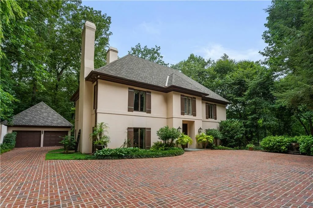 355 Cameron Ridge Drive, Sandy Springs, Georgia 30328, 5 Bedrooms Bedrooms, ,5 BathroomsBathrooms,Residential,Sold,355 Cameron Ridge Drive,6762165