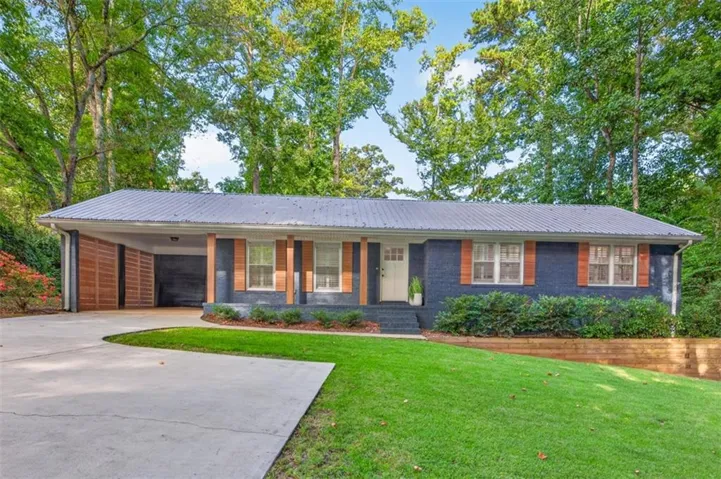 327 Dickson Drive, Jefferson, Georgia 30549