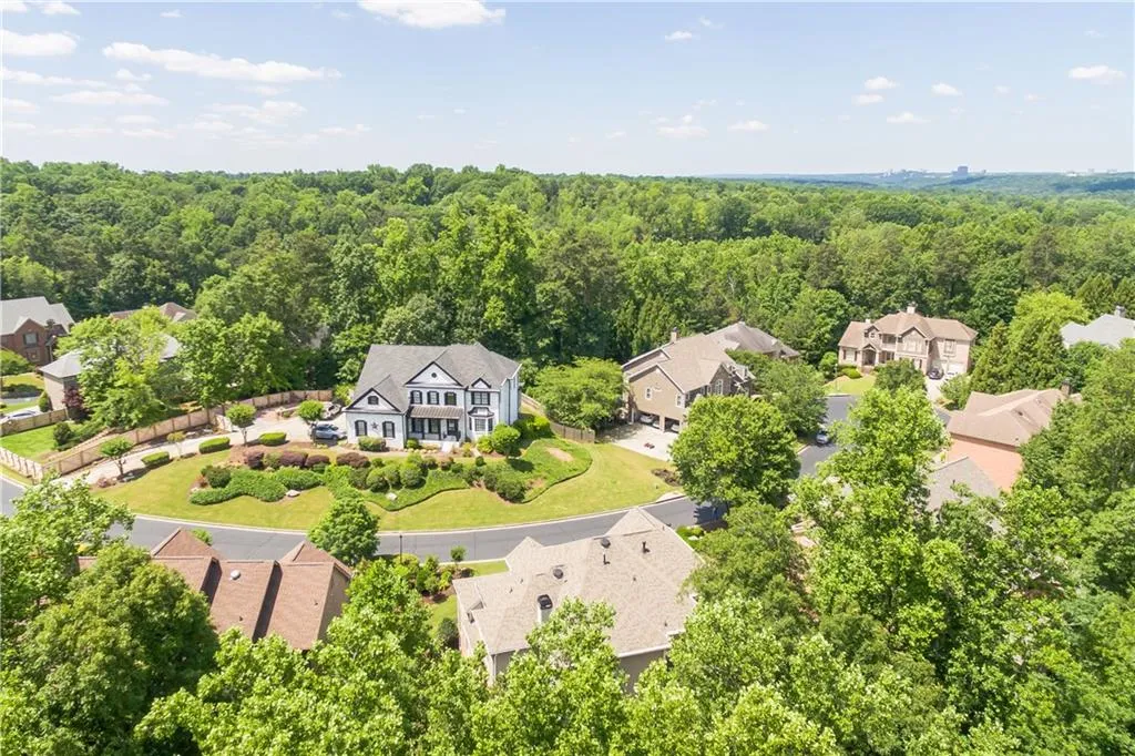 235 Lake Summit View, Atlanta, Georgia 30342, 5 Bedrooms Bedrooms, ,5 BathroomsBathrooms,Residential,Sold,235 Lake Summit View,6731237