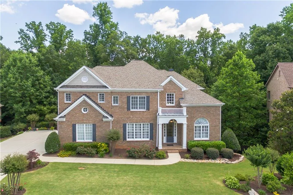 235 Lake Summit View, Atlanta, Georgia 30342, 5 Bedrooms Bedrooms, ,5 BathroomsBathrooms,Residential,Sold,235 Lake Summit View,6731237
